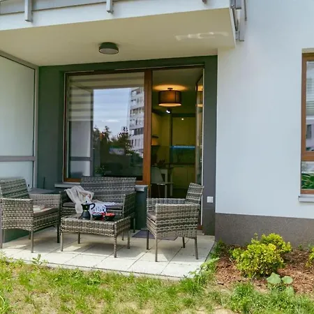 Apartment Przytulny Niedaleko Lotniska W Modlinie *